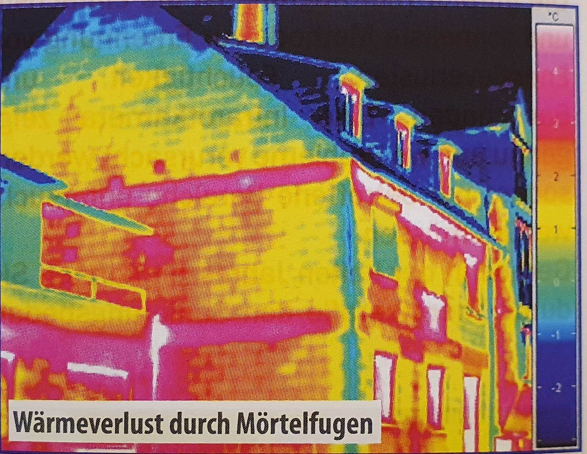 Infrarot-Aufnahme eines Fensterbereichs zur Überprüfung der energetischen Dichtigkeit